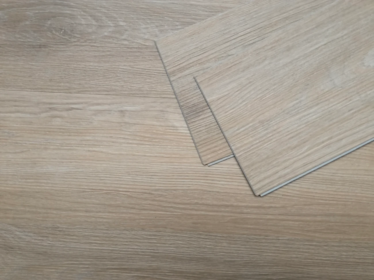 Klick-Vinylboden-Eiche-Scholven