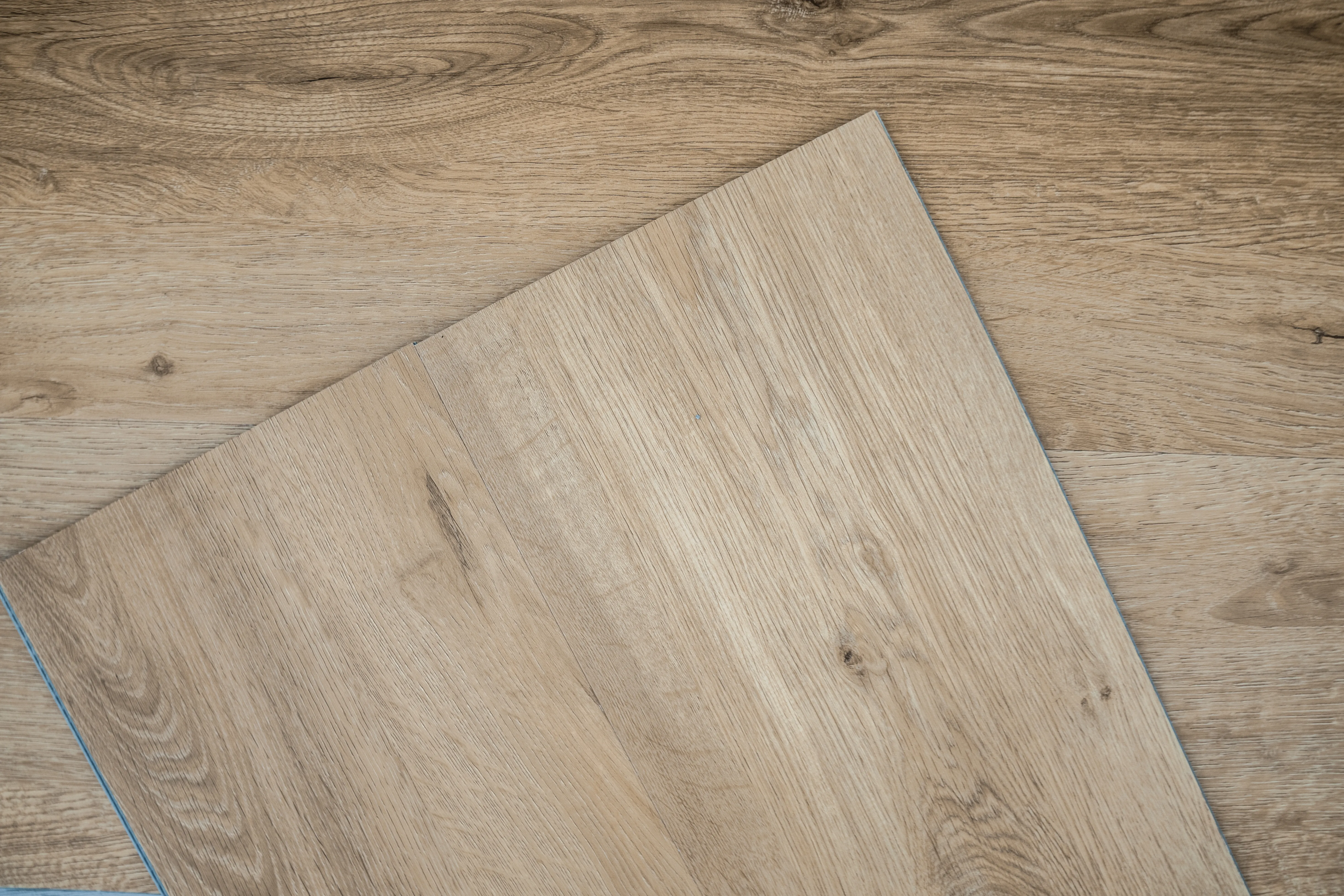 Klick-Vinylboden Eiche Rhodonit inkl. Trittschall